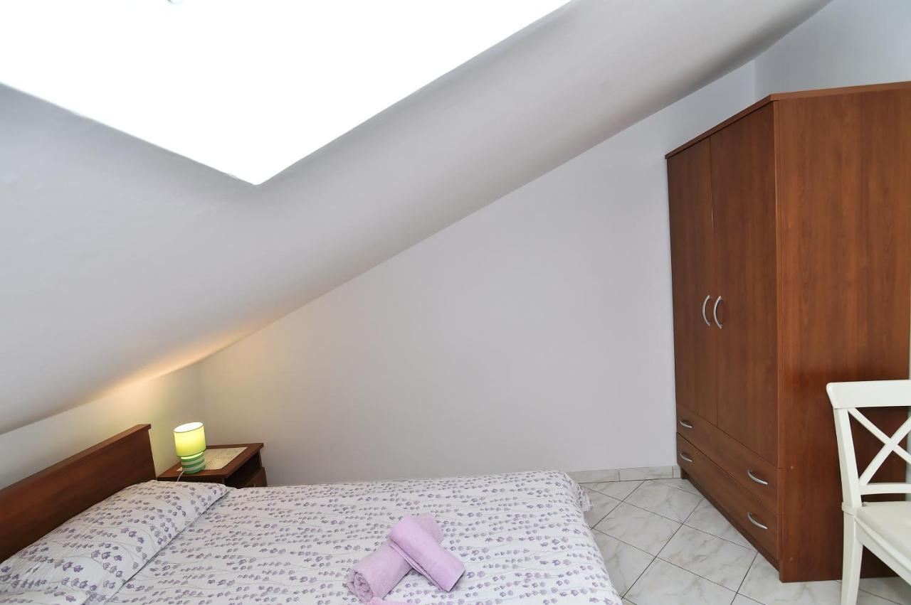 Apartments Luni II Baska  Bagian luar foto